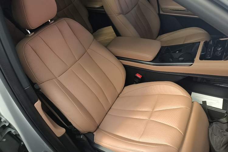 Used Nio ES8 2020 580 km Range Six-Seater Version Right Front Seat