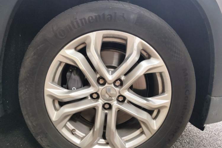 Used Nio ES8 2020 415 km Range 7-Seater Version Right Front Wheel Hub