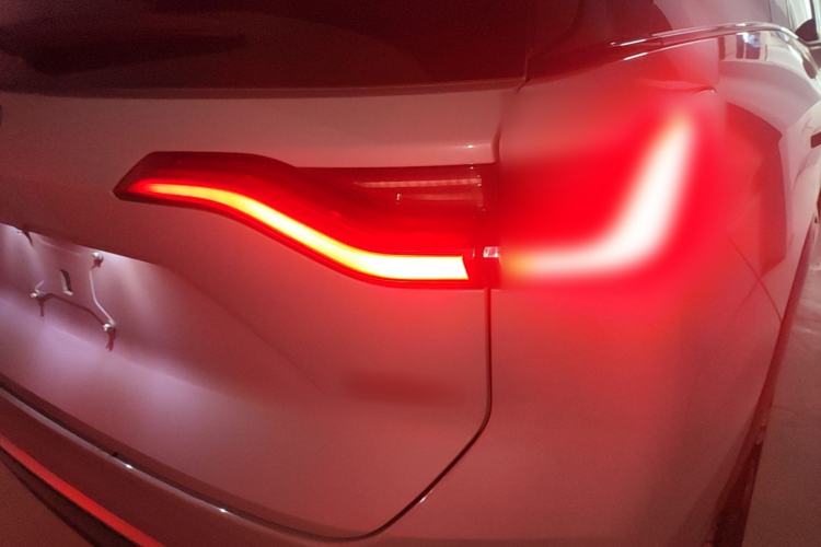 Used Nio ES8 2020 415 km Signature Edition 6-Seater Version Right Rear Taillight