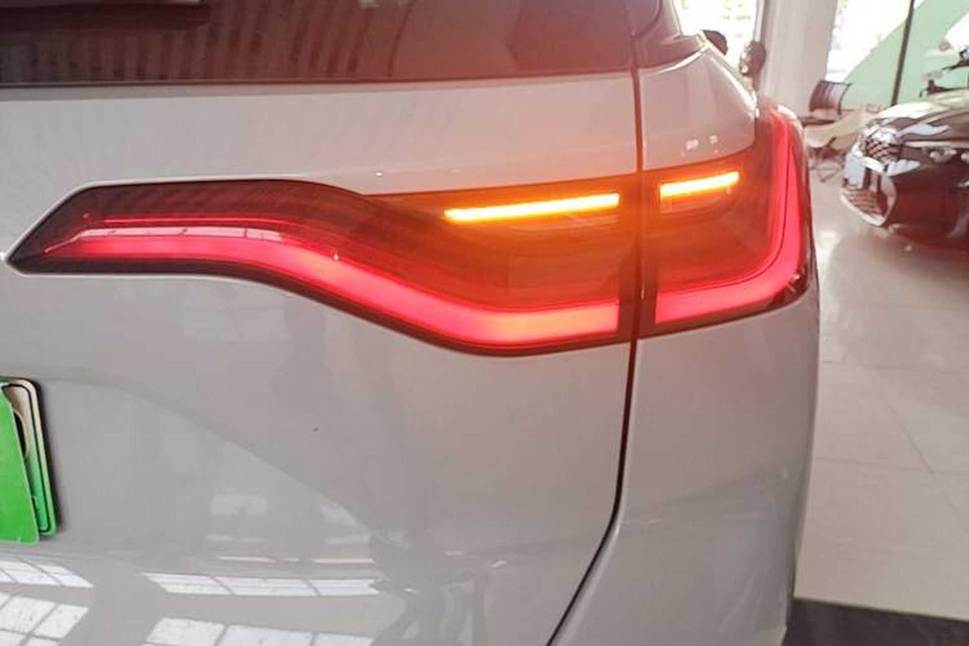 Used Nio ES8 2020 580 km Range Six-Seater Version Right Rear Taillight