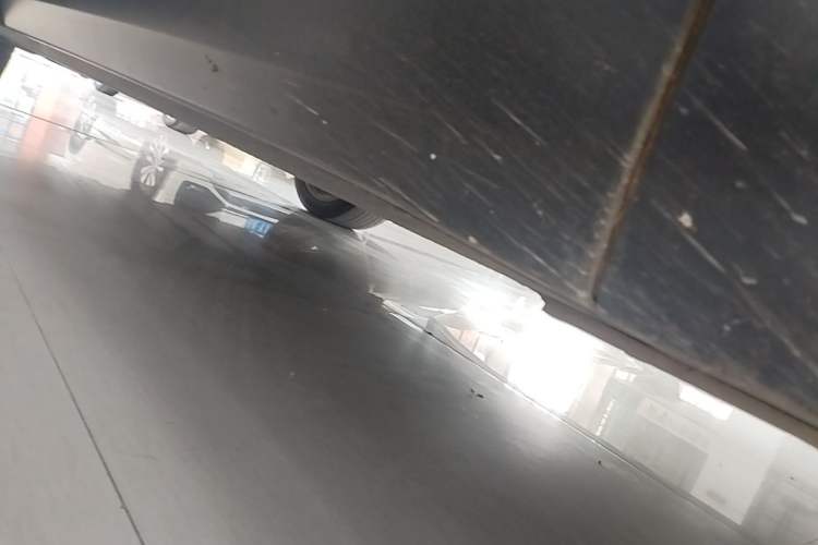 Used Nio ES8 2020 580 km Range Six-Seater Version Right Side Sill