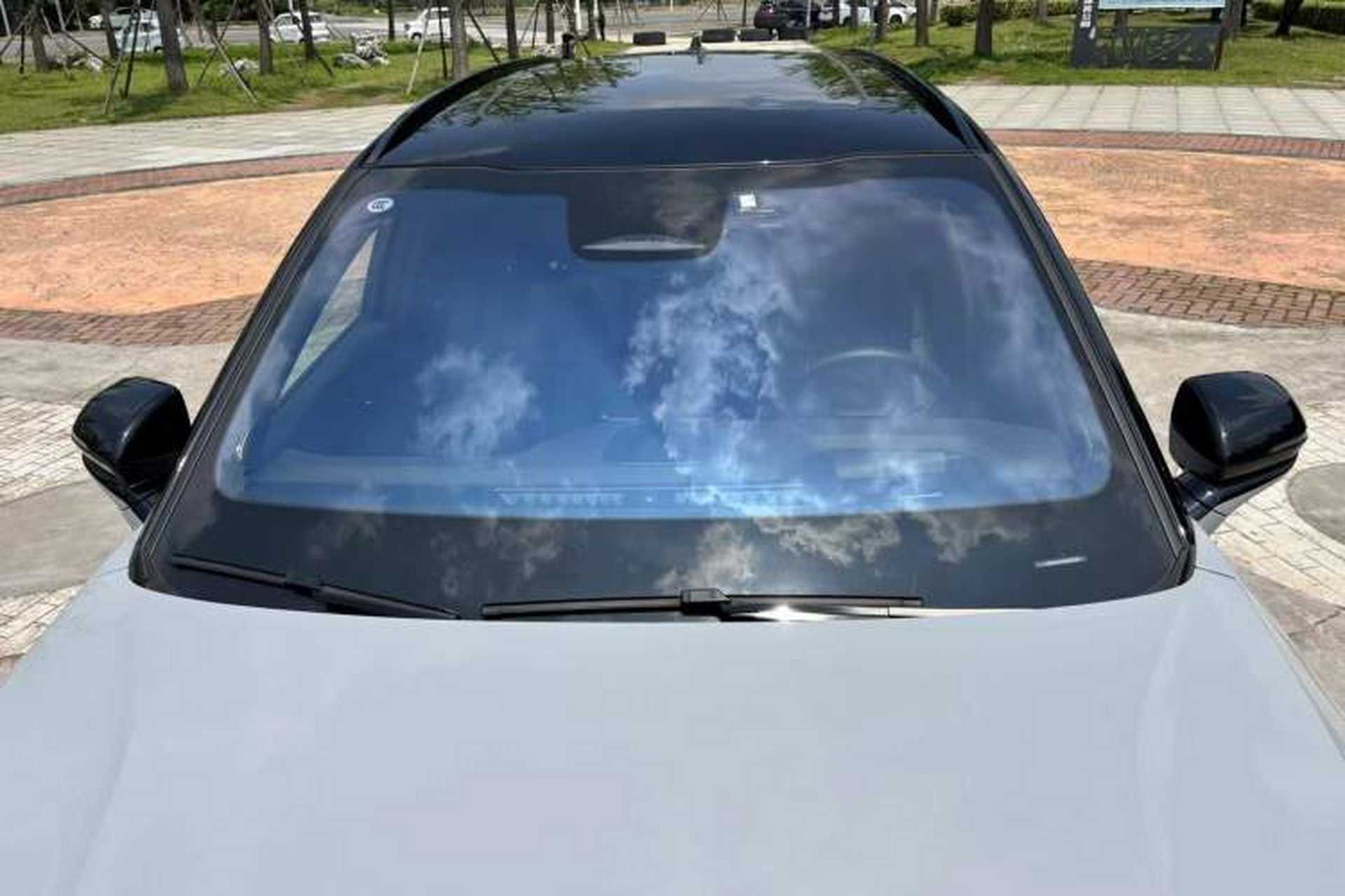 Used Nio ES8 2020 415 km Range 7-Seater Version Roof