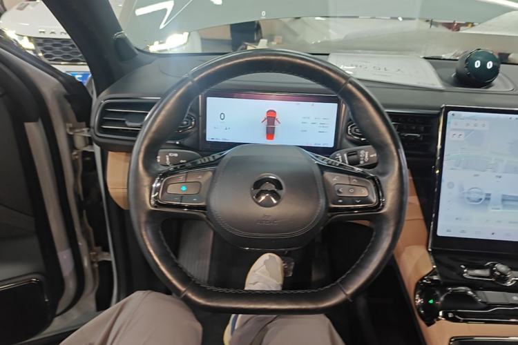 Used Nio ES8 2020 415 km Signature Edition 6-Seater Version Steering Wheel