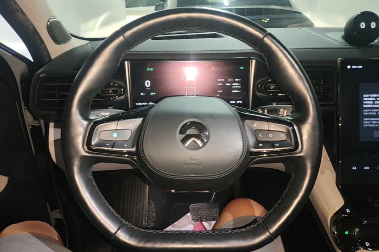 Used Nio ES8 2020 415 km Signature Edition 6-Seater Version Steering Wheel