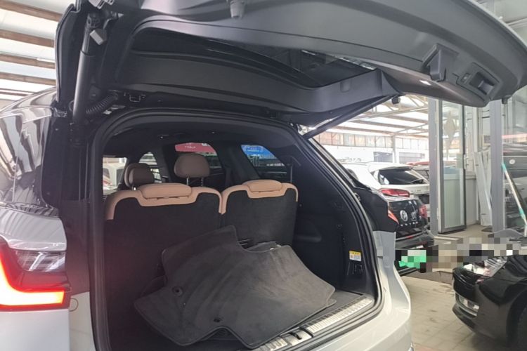 Used Nio ES8 2020 580 km Range Six-Seater Version Trunk