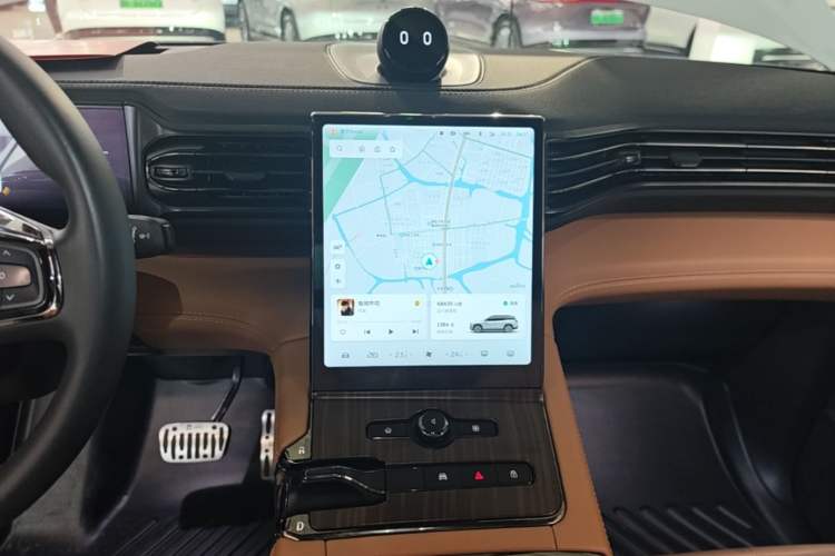 Used Nio ES8 2020 580 km Range 7-Seater Version Audio And AC Panel
