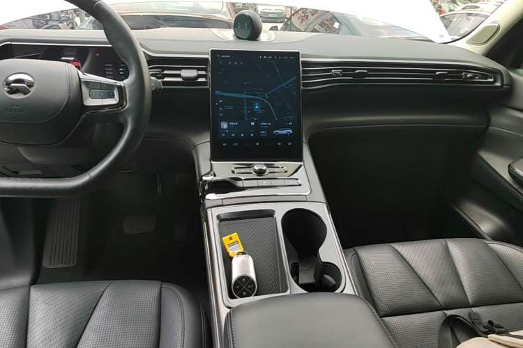 Used Nio ES8 2020 415 km Signature Edition 6-Seater Version Audio And AC Panel