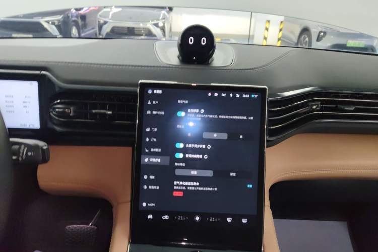 Used Nio ES8 2020 415 km Range 6-Seater Version Audio And AC Panel