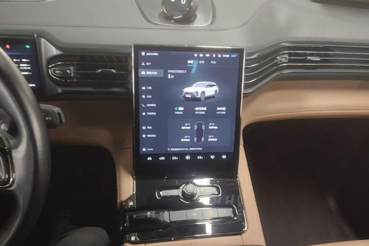 Used Nio ES8 2020 415 km Range 6-Seater Version Audio And AC Panel