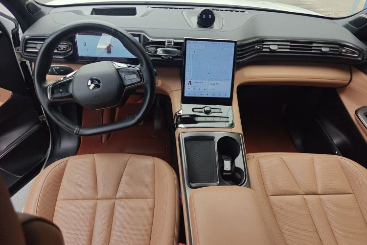 Used Nio ES8 2020 580 km Range 7-Seater Version Center Console