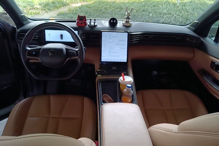 Used Nio ES8 2020 580 km Range Signature Edition Six-Seater Version Center Console
