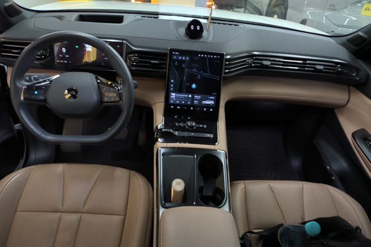Used Nio ES8 2020 415 km Signature Edition 6-Seater Version Center Console