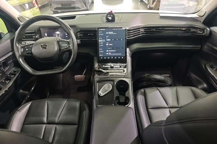 Used Nio ES8 2020 580 km Range 7-Seater Version Center Console