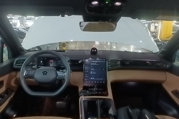 Used Nio ES8 2020 580 km Range Six-Seater Version Center Console