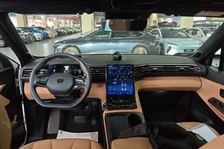 Used Nio ES8 2020 580 km Range Six-Seater Version Center Console
