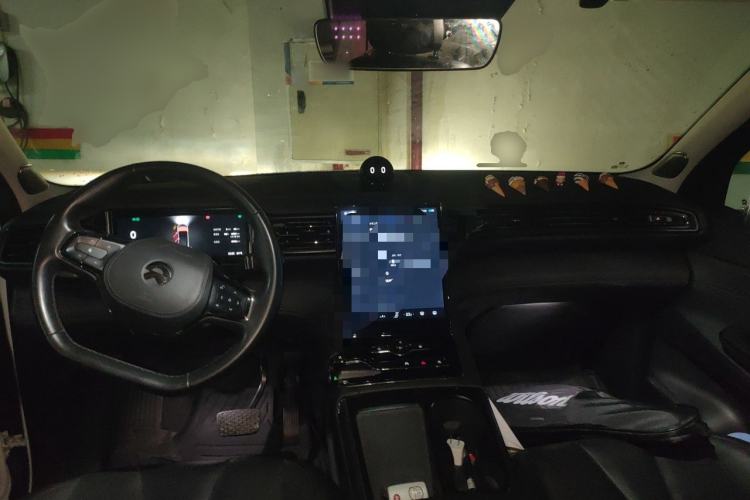 Used Nio ES8 2020 415 km Range 6-Seater Version Center Console