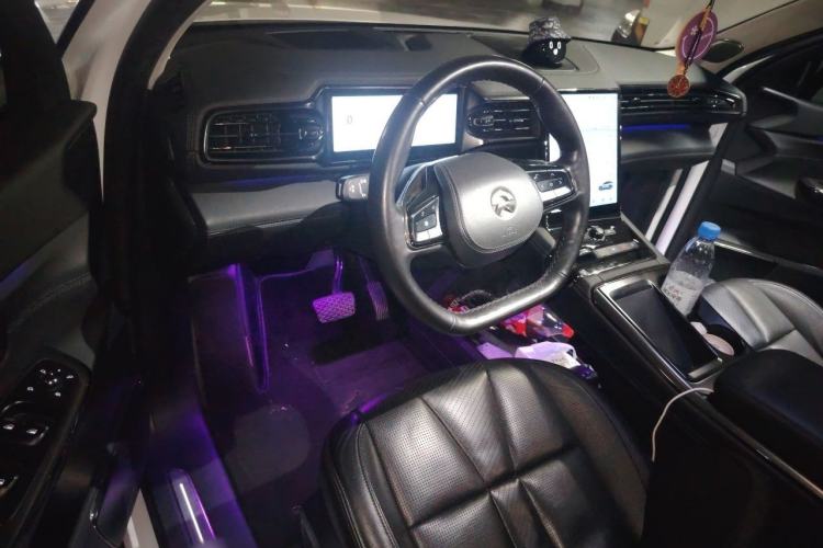 Used Nio ES8 2020 580 km Range 7-Seater Version Center Console