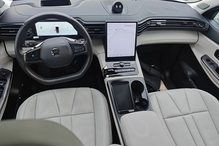 Used Nio ES8 2020 580 km Signature Edition 7-Seater Version Center Console