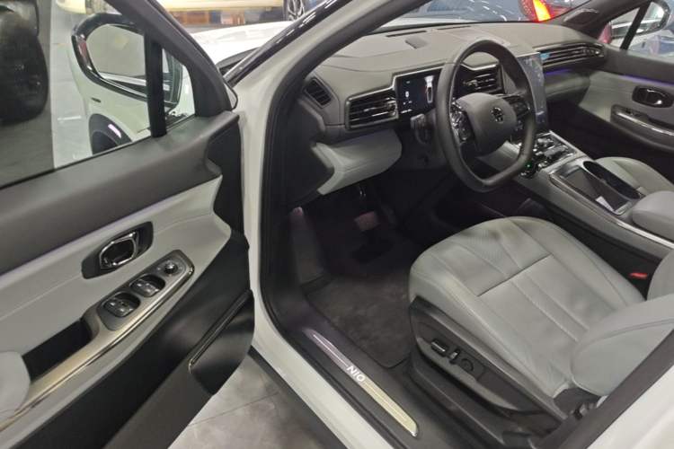 Used Nio ES8 2020 415 km Range 7-Seater Version Driver Seat
