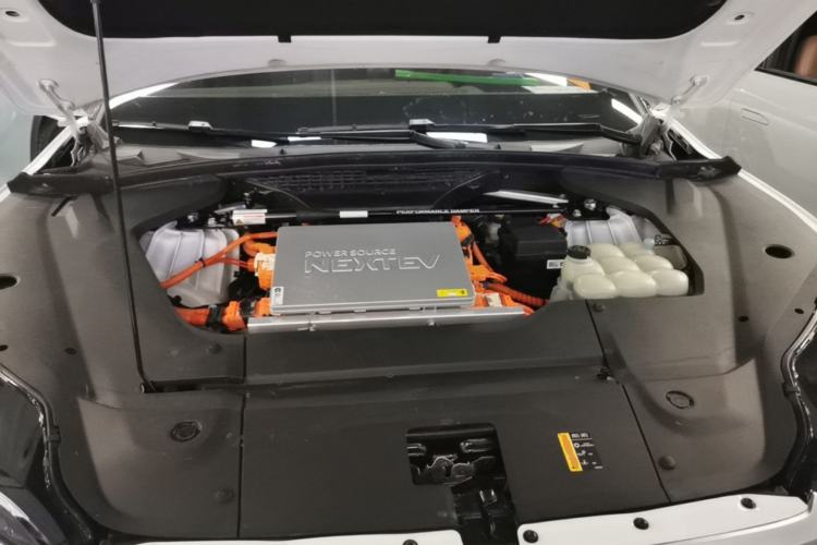 Used Nio ES8 2020 580 km Range Signature Edition Six-Seater Version Engine Bay