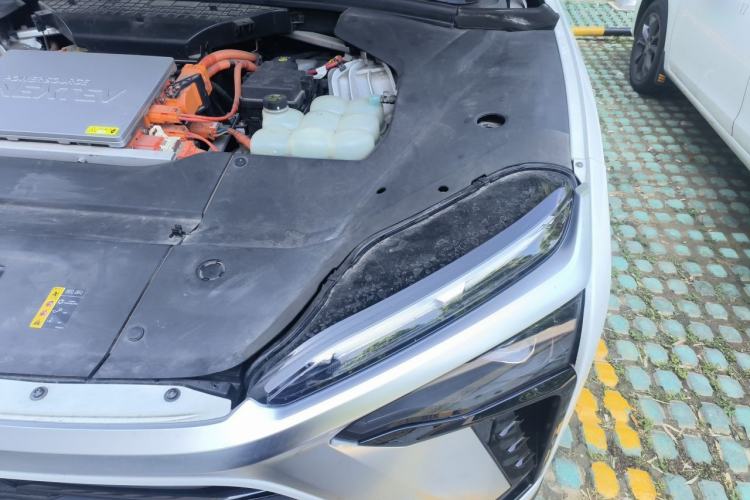 Used Nio ES8 2020 415 KM Signature Edition 7-Seater Version Engine Bay Left