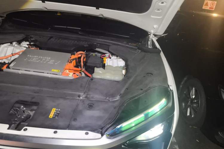 Used Nio ES8 2020 580 km Range Six-Seater Version Engine Bay Left