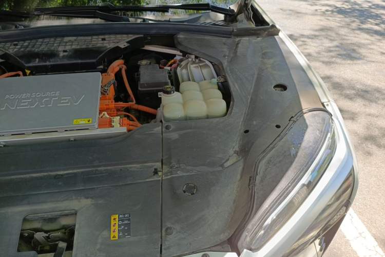 Used Nio ES8 2020 415 km Range 6-Seater Version Engine Bay Left