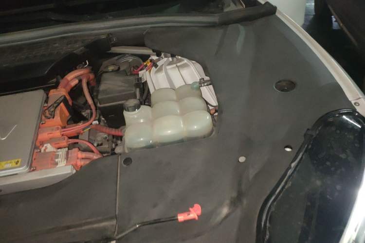 Used Nio ES8 2020 415 km Range 6-Seater Version Engine Bay Left