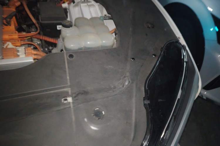 Used Nio ES8 2020 580 km Range 7-Seater Version Engine Bay Left