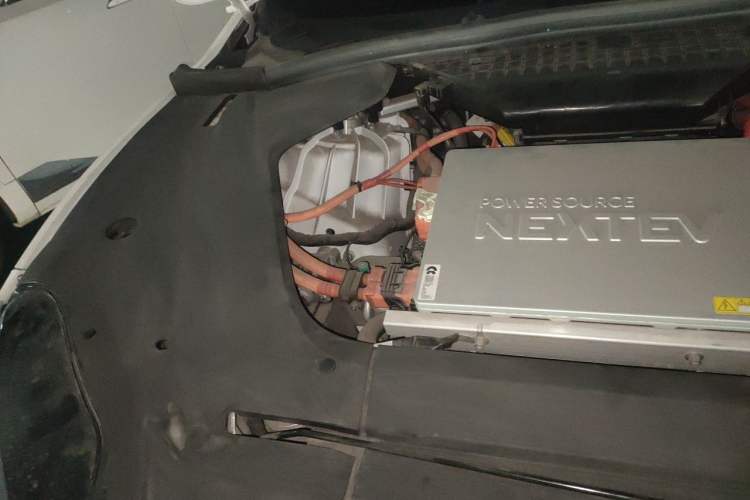 Used Nio ES8 2020 415 km Range 6-Seater Version Engine Bay Right