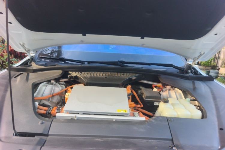 Used Nio ES8 2020 415 km Signature Edition 6-Seater Version Engine Bay