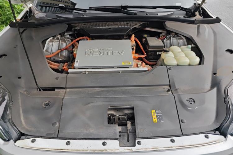 Used Nio ES8 2020 580 km Range Signature Edition Six-Seater Version Engine Bay