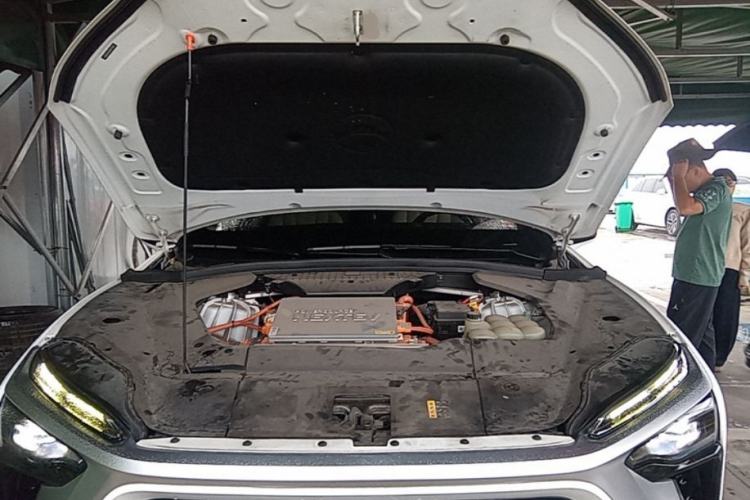 Used Nio ES8 2020 415 km Signature Edition 6-Seater Version Engine Bay