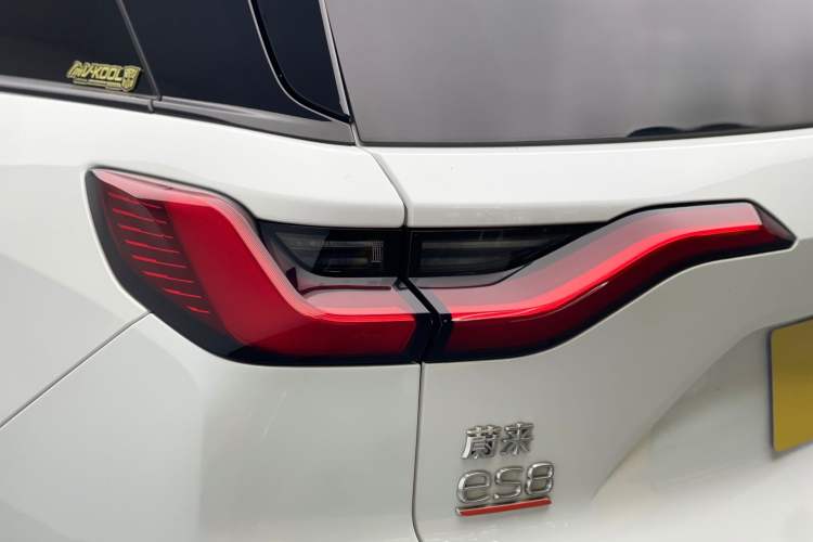 Used Nio ES8 2020 415 km Signature Edition 6-Seater Version Exterior 4