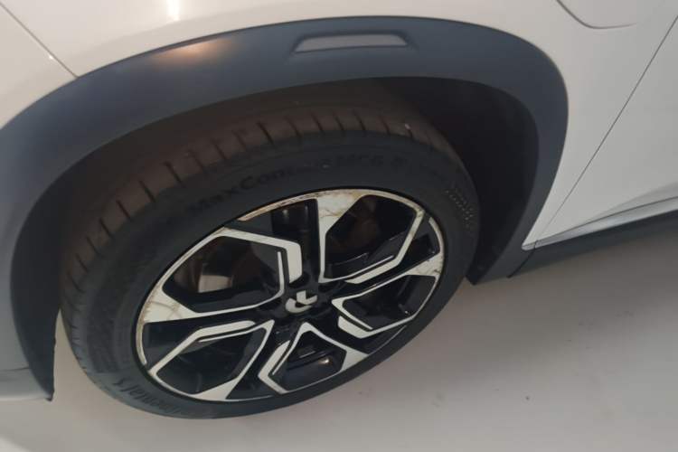 Used Nio ES8 2020 415 km Signature Edition 6-Seater Version Exterior 4