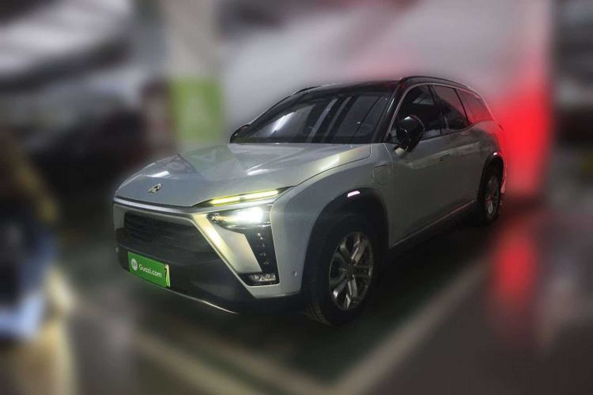 Used Nio ES8 2020 415 km Range 6-Seater Version Front Left 45 Deg