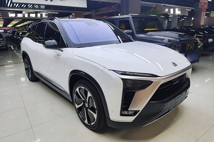 Used Nio ES8 2020 415 km Signature Edition 6-Seater Version Front Right 45 Deg