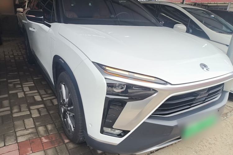 Used Nio ES8 2020 580 km Range Signature Edition Six-Seater Version Front Right 45 Deg