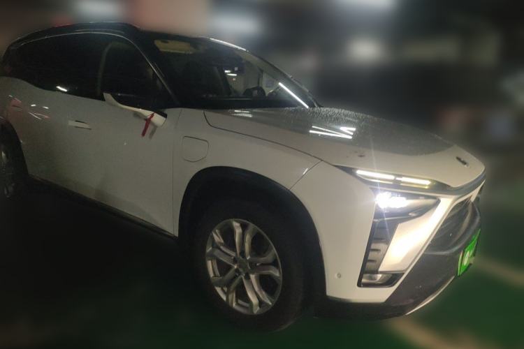 Used Nio ES8 2020 415 km Range 6-Seater Version Front Right 45 Deg