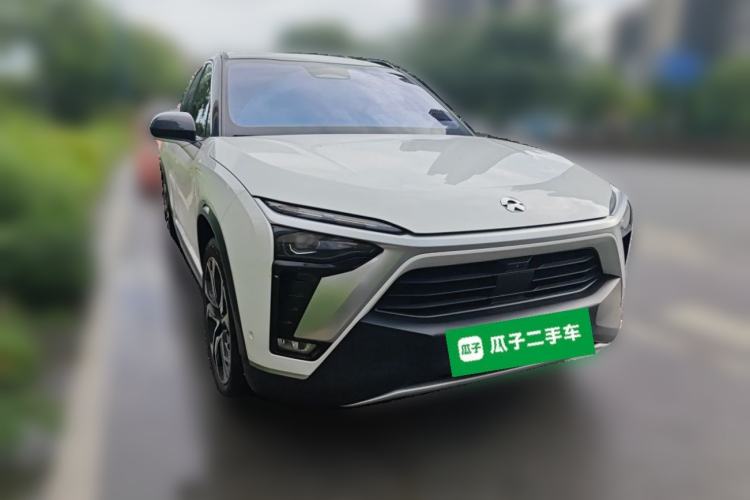 Used Nio ES8 2020 580 km Range Signature Edition Six-Seater Version Front Right 45 Deg