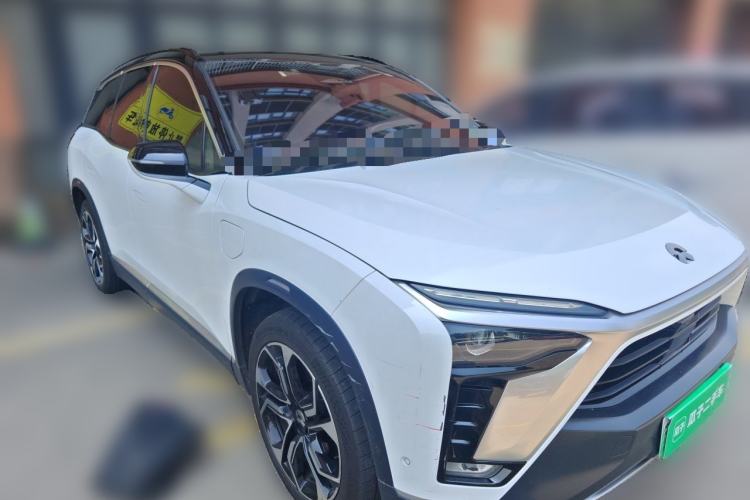 Used Nio ES8 2020 415 km Signature Edition 6-Seater Version Front Right 45 Deg