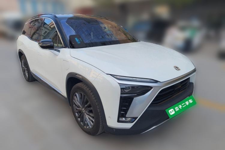 Used Nio ES8 2020 415 km Range 6-Seater Version Front Right 45 Deg