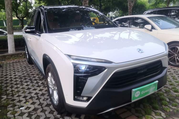 Used Nio ES8 2020 450KM Signature Edition Six-Seater Version Front Right 45 Deg