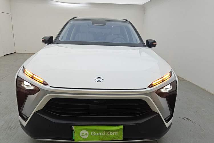 Used Nio ES8 2020 580 km Signature Edition 7-Seater Version Front
