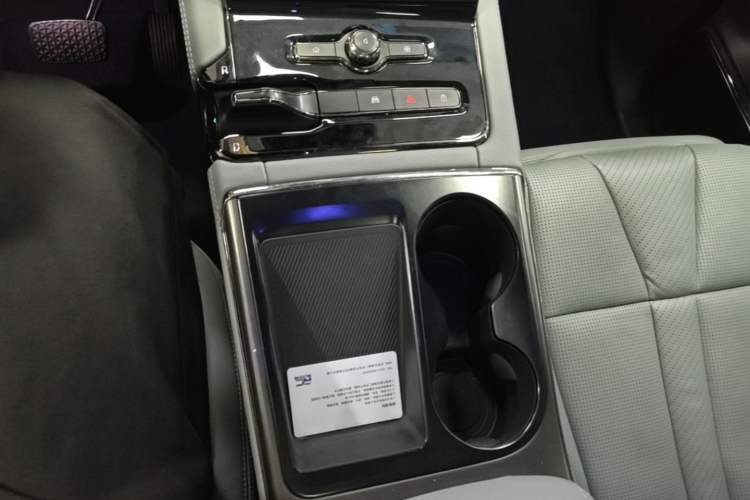 Used Nio ES8 2020 415 km Range 7-Seater Version Gear Lever