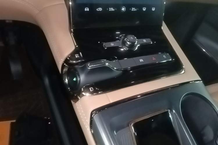 Used Nio ES8 2020 580 km Range Six-Seater Version Gear Lever