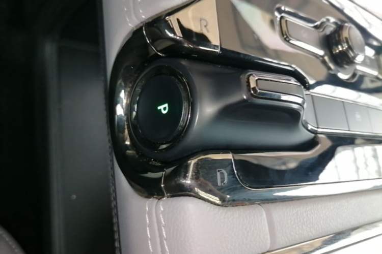 Used Nio ES8 2020 415 km Range 6-Seater Version Gear Lever
