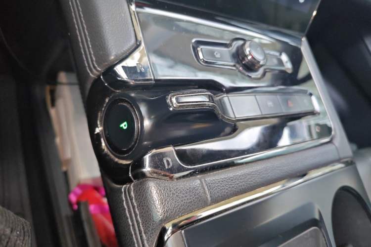Used Nio ES8 2020 415 km Range 7-Seater Version Gear Lever