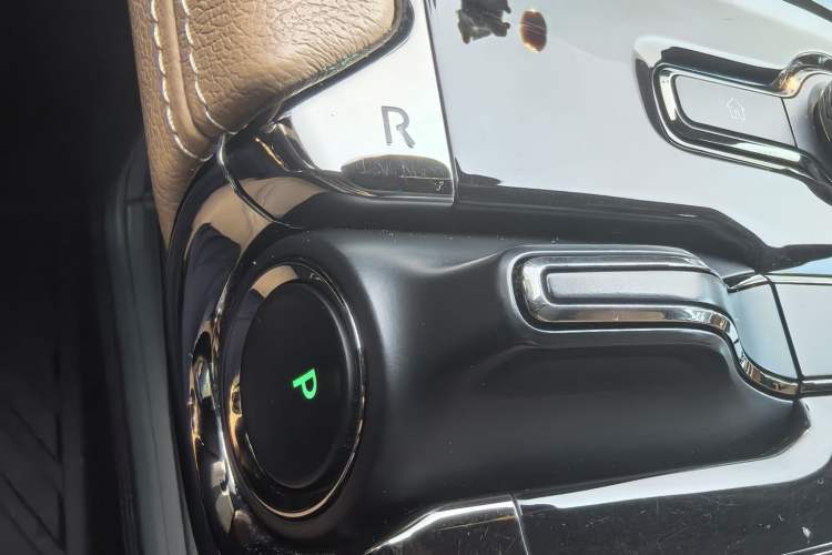 Used Nio ES8 2020 580 km Range Six-Seater Version Gear Lever