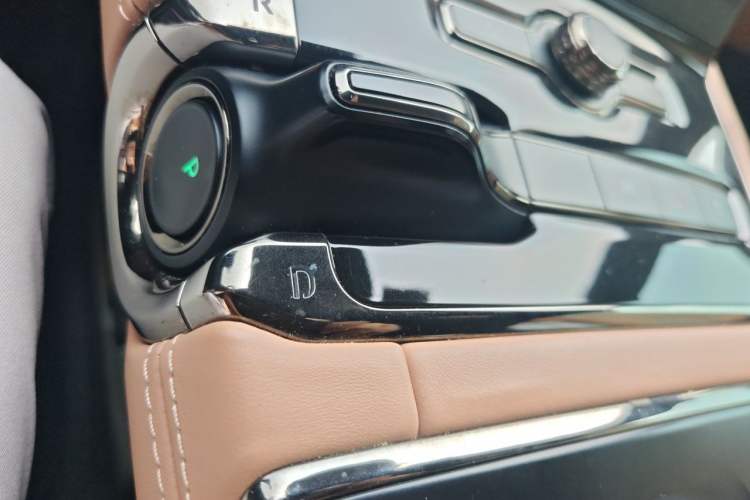 Used Nio ES8 2020 415 km Signature Edition 6-Seater Version Gear Lever
